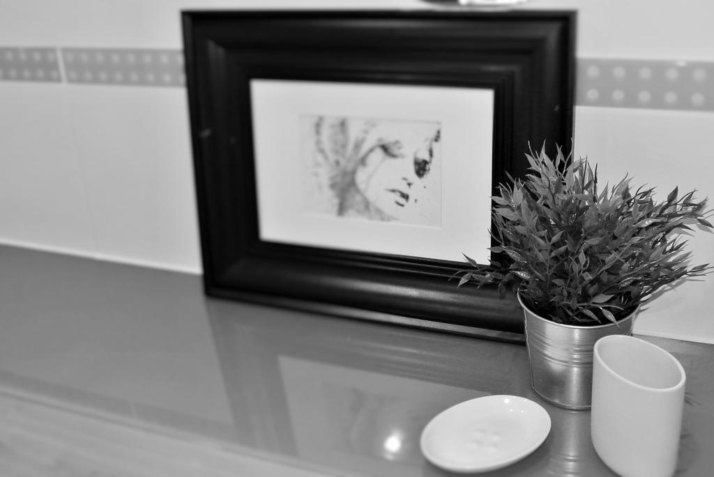 Oyo Approved Serviced Apartments Steam Mill Chester Bagian luar foto