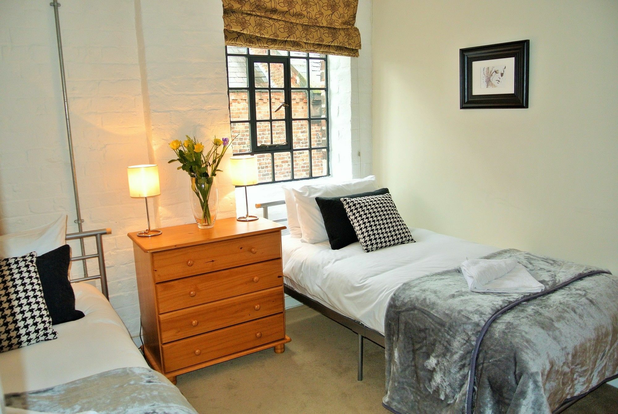 Oyo Approved Serviced Apartments Steam Mill Chester Bagian luar foto